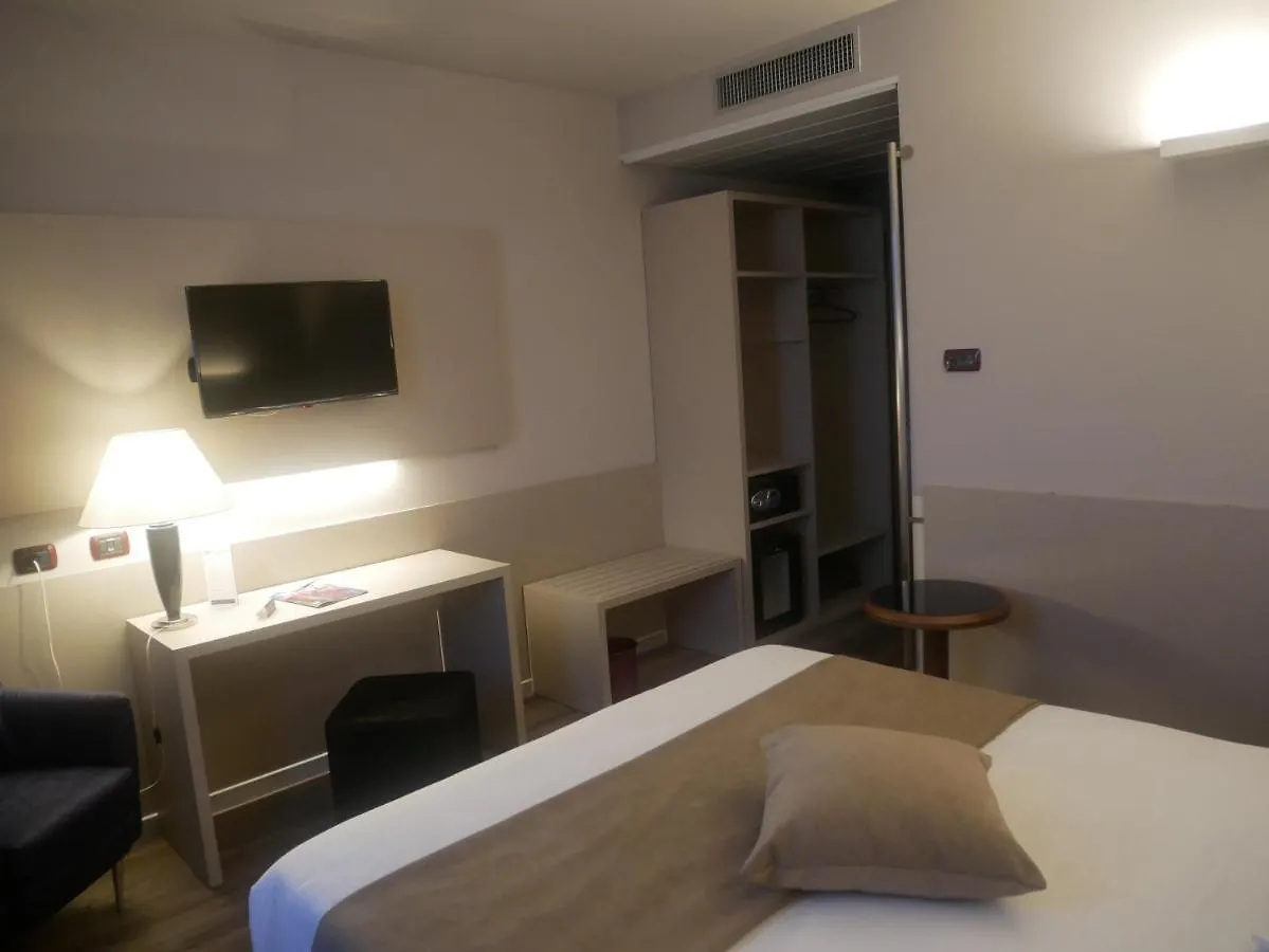 First Hotel Malpensa Case Nuove   Case Nuove (Lombardy)