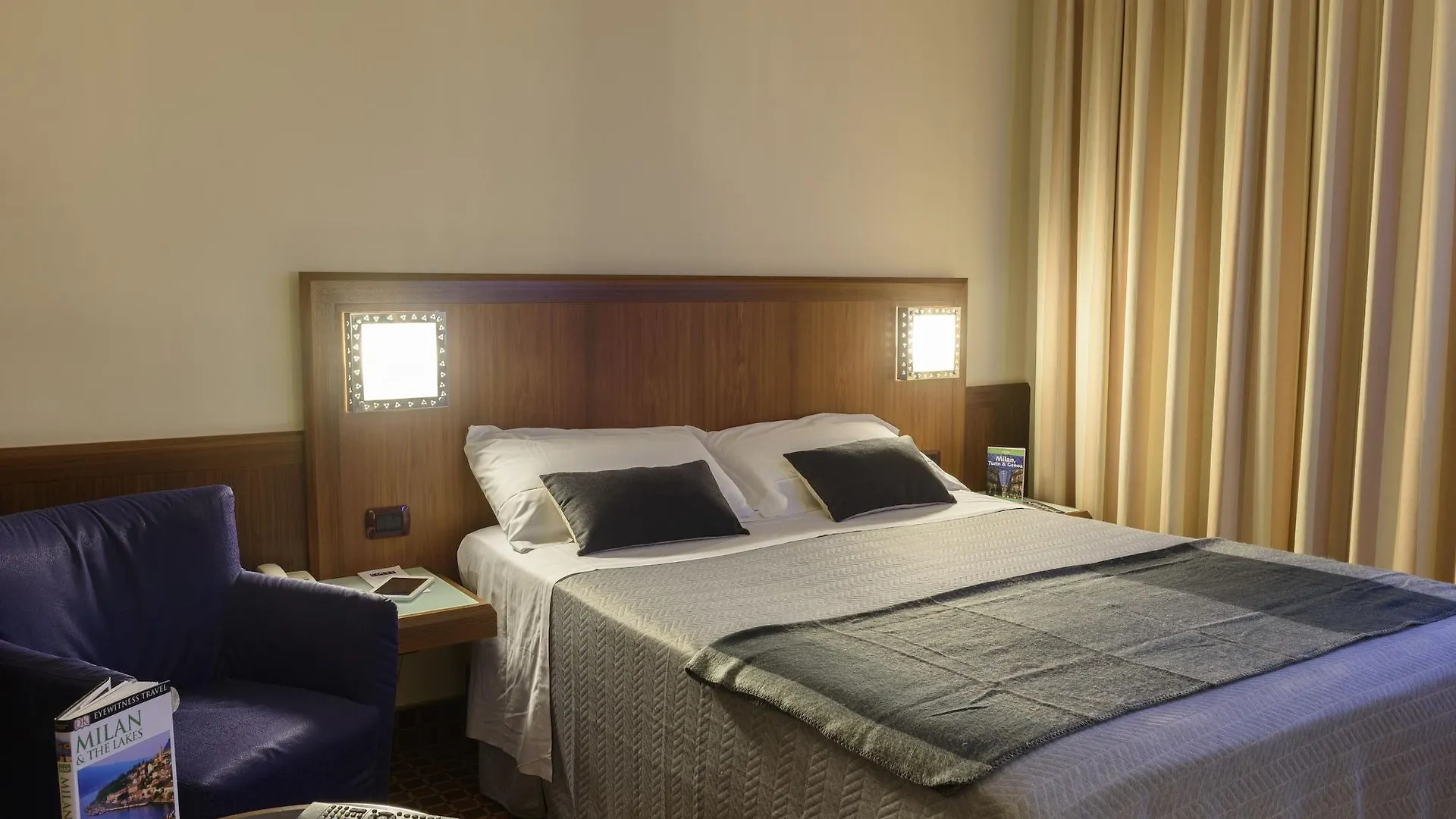 First Hotel Malpensa Κάζε Νουόβε