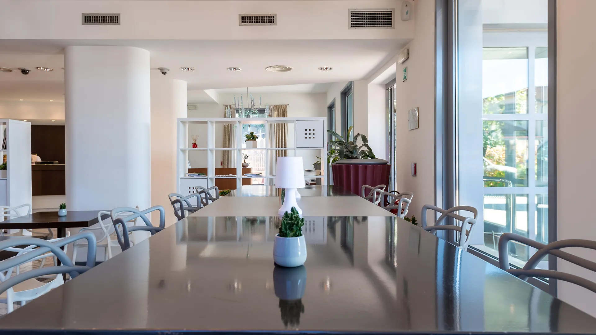First Hotel Malpensa Κάζε Νουόβε