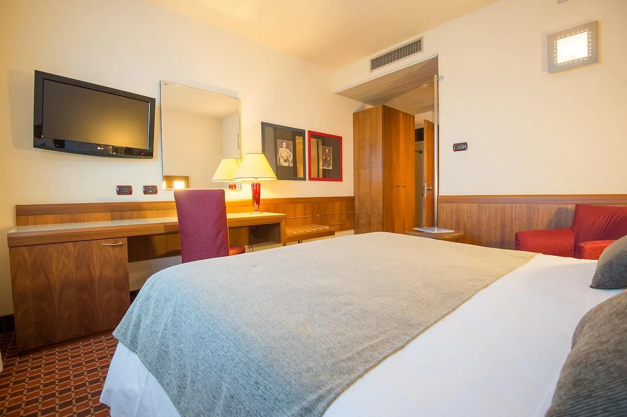 First Hotel Malpensa Κάζε Νουόβε 4*,  Ιταλία